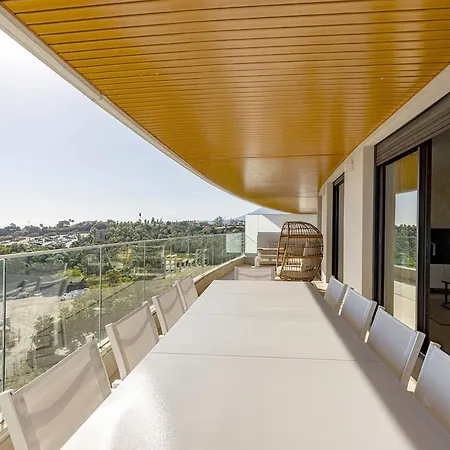 Modern 3-bedroom With Sea Views And Picture Worthy Sunsets Апартаменты Эстепона